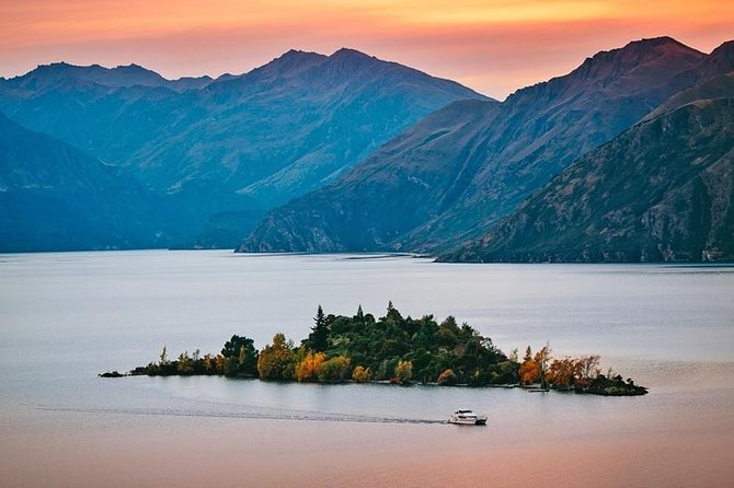 1-Hour Ruby Island Cruise and Walk - Wanaka Marina to Ruby Island in About an Hour