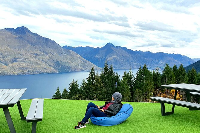 5 Day South Island New Zealand Private Tour from Queenstown - Day 5: Choose Kaikōura wildlife or Akaroa French-style cruising