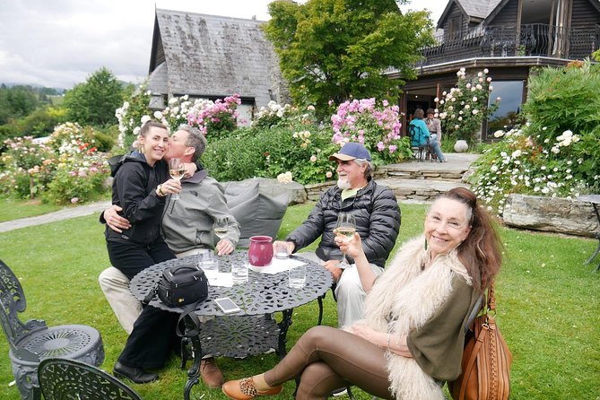 Afternoon Boutique Wine Tour - Tasting pacing: snacks, cheese platter, and photos you’ll appreciate