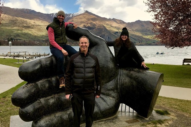 Arrowtown and Wanaka Highlights Tour from Queenstown - That Wanaka Tree: how to get the photo without the hassle
