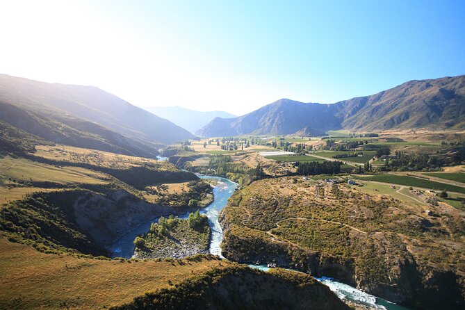 Bike & Wine Tour: Arrowtown to Valley of the Vines - The shuttle-and-bike setup that keeps the day easy