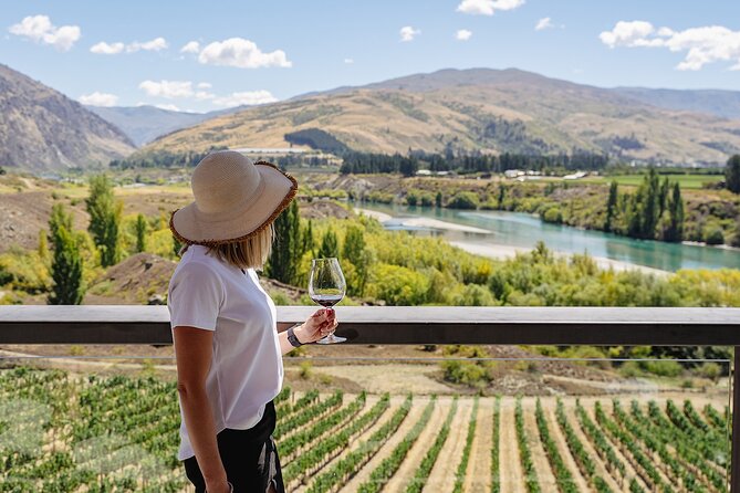 Boutique Wine Tour - visit Central Otago, 4 Wineries & Lunch - Central Otago from Queenstown: why this day trip works