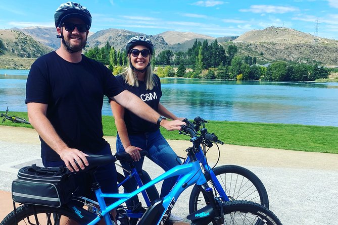CHP Bike Rentals Cromwell - Gear That Actually Helps: Helmets, Panniers, and a Shared Emergency Kit