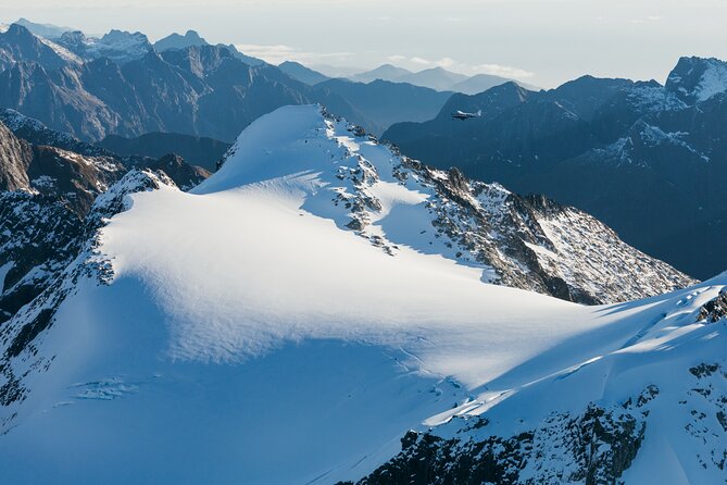 Franz Josef Glacier Helihike ex Queenstown - The Helicopter Flight: A Fast Pass to Franz Josef’s Ice