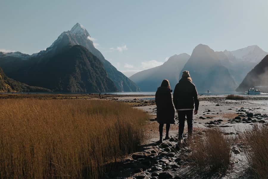 From Queenstown: Milford Sound Scenic Flight & Nature Tour - Crossing Fiordland From Above: Stirring Falls, West Coast, and the Tasman Sea