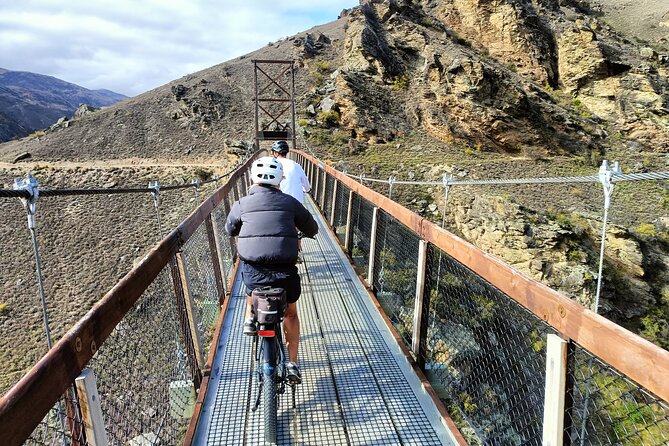 From Wanaka Bike the Lake Dunstan Trail with Shuttle Return - Self-Guided Freedom, With a Safety Net