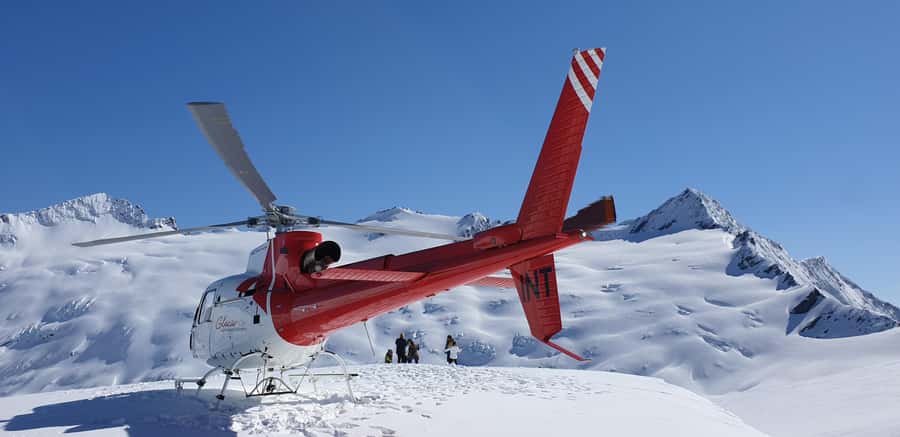 Glacier Explorer & Earnslaw Burn Helicopter Flight - Skippers Canyon and Rees Valley: The Scenic First Leg