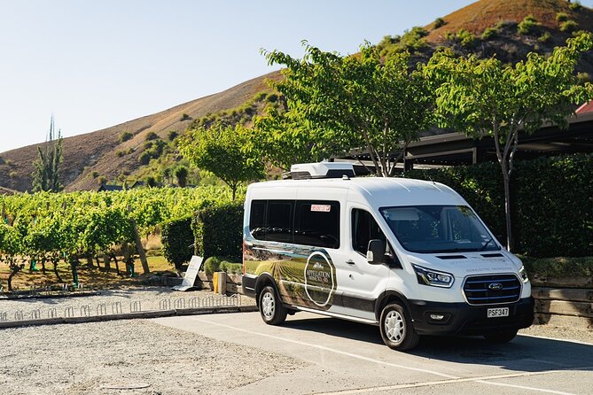 Gourmet Food and Wine Tour Queenstown All-Inclusive Tour - Final winery finish in Gibbston plus cheese pairing