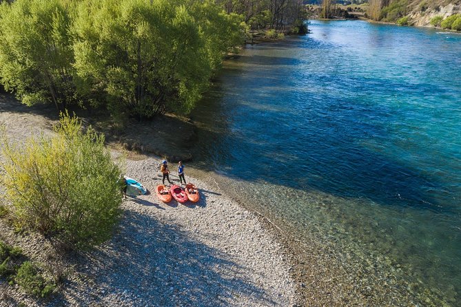 Half-Day Kayak Experience on the Mighty Clutha River from Wanaka - 22 km of Grade 1–2 rapids: what the paddle actually feels like
