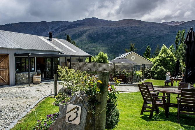 Hop on Hop off Wine Tours Queenstown - Gibbston Valley cellar doors: where tastings and bookings shape your hour