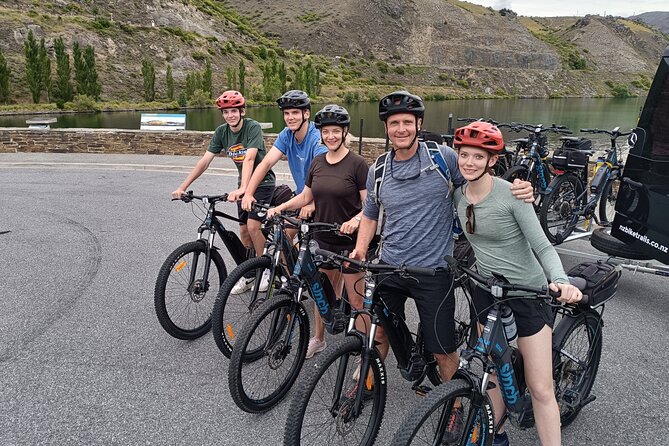 Lake Dunstan Cycleway Bike Rental And Return Shuttle - The ride itself: rockface engineering, Hugo Suspension Bridge, and lake views