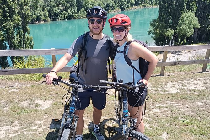 Lake Dunstan Cycleway Bike Rental And Return Shuttle - Stops along the way: wineries, food on the water, and built-in pacing