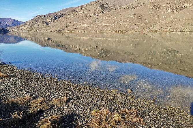 Lake Dunstan Cycleway with E-Bike hire and Shuttle service - Why the trail feels dramatic: cliff clip-ons, exposure, and Central Otago views