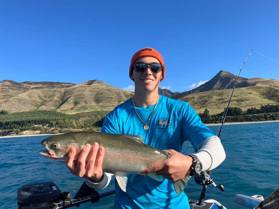 Lake Wakatipu: 3 Hour Fishing Adventure by Boat - The fishing method: downriggers for trout and salmon