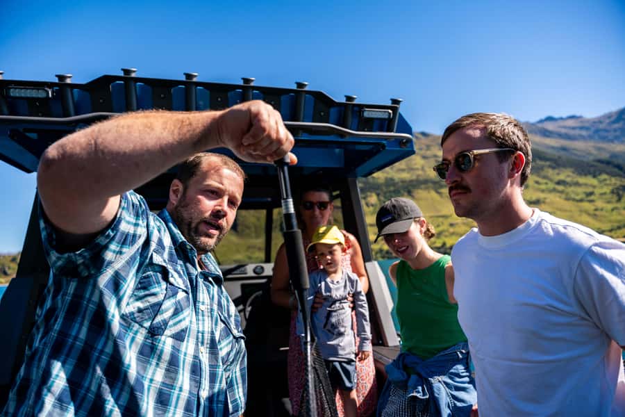 Lake Wakatipu: 3 Hour Fishing Adventure by Boat - What happens during the 3 hours on the water