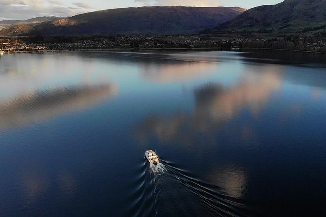 Lake Wanaka 1-Hour Cruise Including Wine and Cheese - What you’ll see cruising past Ruby Island, Stevensons Peninsula, and Eeley Point
