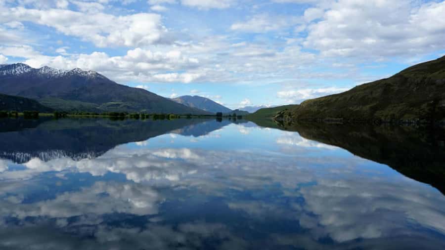 Lake Wanaka Happy Hour Cruise - Who should book this Lake Wanaka happy hour cruise