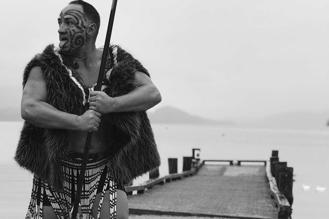 Māori Whakatau Welcome - Lake Wanaka vs. Queenstown: where the welcome takes place