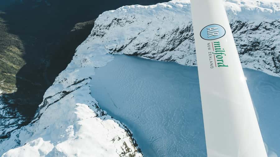 Milford Sound & Big 5 Glaciers Scenic Flight from Queenstown - Queenstown Pickup, Briefing, and Starting on Easy Mode