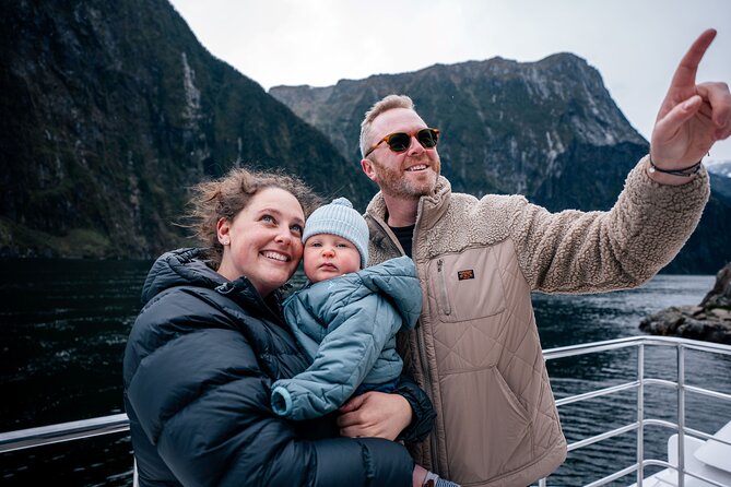 Milford Sound Coach and Cruise tour from Queenstown - Weather, rain gear, and how to avoid disappointment