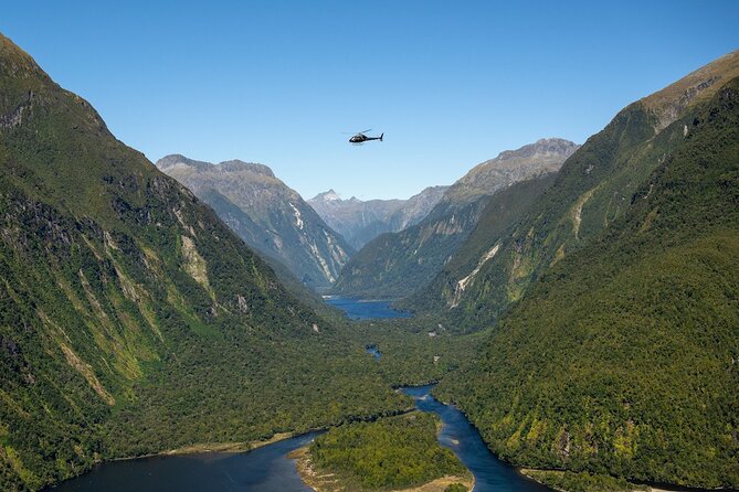 Milford Sound Earnslaw Burn Helicopter Tour from Queenstown - Fiordland National Park landing: 10 minutes on snow or rock