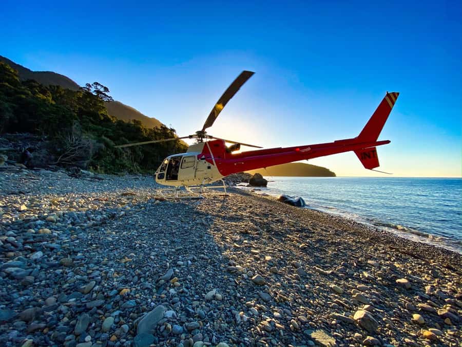 Milford Sound Extended Helicopter Flight & 3 Landings - From Queenstown to Milford: the route that earns its name