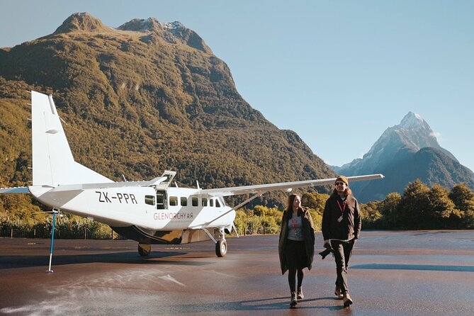 Milford Sound Fly Explore Fly ex Queenstown by Glenorchy Air - Queenstown departure: what you’ll see before you even land