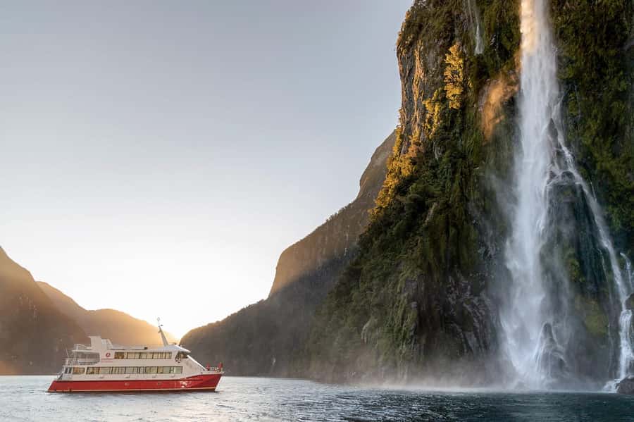 Milford Sound: Nature Cruise - Grand Views & Optional Lunch - Optional lunch without derailing the cruise
