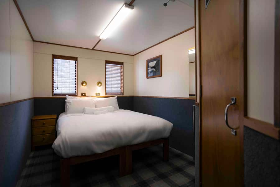 Milford Sound: Overnight Cruise with Water Activities - Who this Milford Sound overnight cruise suits best