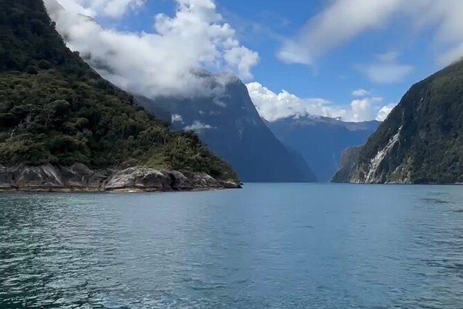 Milford Sound Private Day Trip from Queenstown via Te Anau - Milford Sound for Two Hours: How to Use Your Time Well