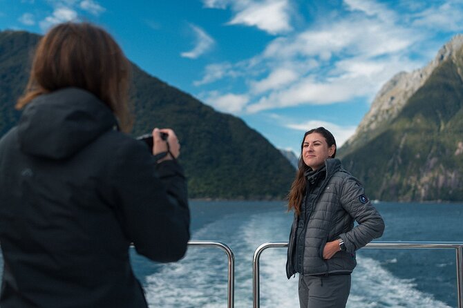 Milford Sound Small Group Tour, Cruise & Picnic Lunch - Homer Tunnel and the Cleddau Valley approach: engineering meets the fjord mood