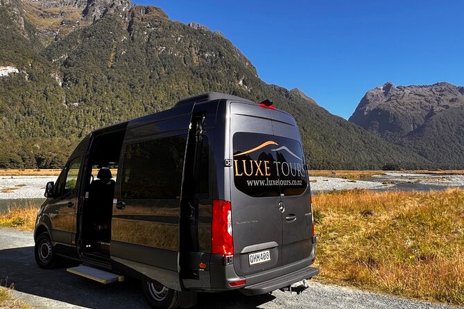 Milford Sound Tour from Queenstown with Cruise - Hollyford Lookout and Monkey Creek: Glacier Clues and Kea Chance