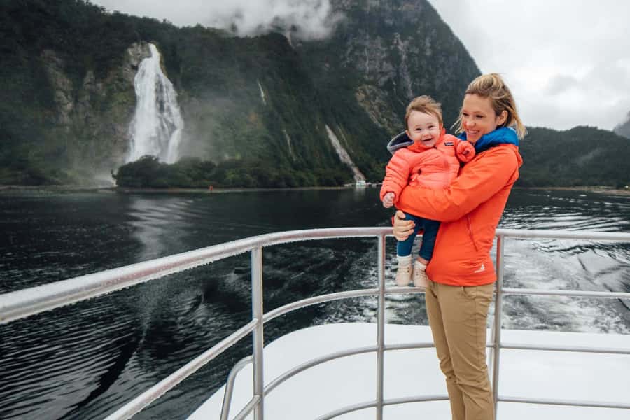 Milford Sound: Waterfalls, Wildlife, and Rainforest Cruise - Wildlife spotting that feels realistic (not forced)