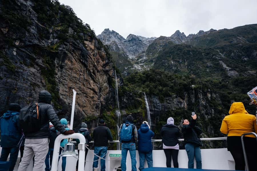 Milford Sound: Waterfalls, Wildlife, and Rainforest Cruise - What to pack: your “weather-proof” list for Milford Sound