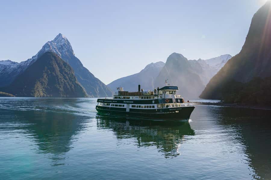 Milford Sound: Wildlife & Nature Cruises - Your 2 hours on the water: what you’ll see and why it feels different