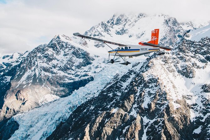 Mt Cook Tour & Ultimate Alpine Experience Combo from Queenstown - Cromwell, Lindis Pass, Omarama: the drive turns into a story
