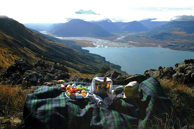 Private Champagne Picnic on a Peak with Helicopter Ride - The Flight Over Lake Wakatipu: Narration You Can Hear