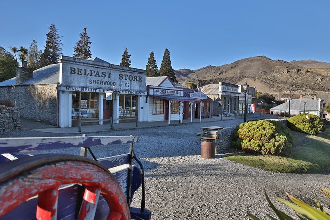 Private Queenstown Wine Tour All-Inclusive Tour - AJ Hackett Bungy viewpoints: a quick sight stop that adds Queenstown texture