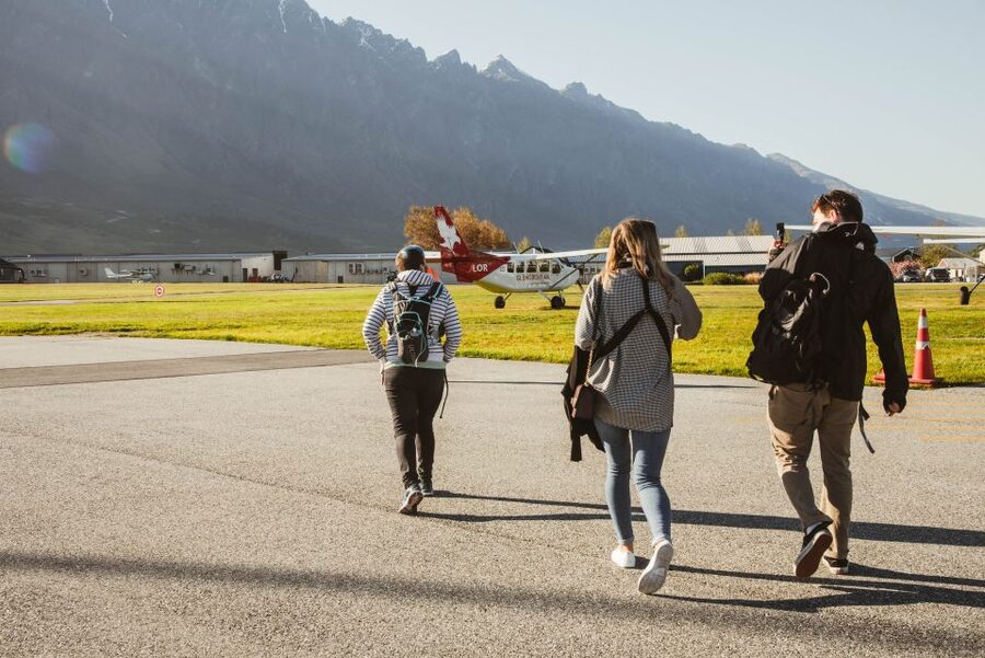 Queenstown: Day Trip to Stewart Island via Scenic Flight - Optional add-ons: Aurora Cab Company, private touring, and electric bikes