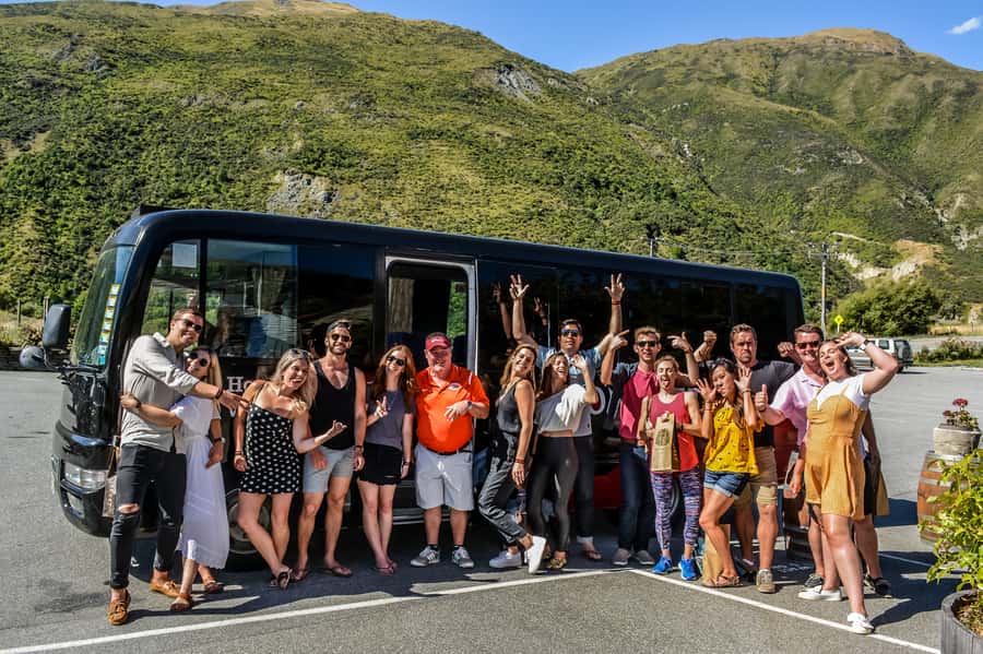 Queenstown & Gibbston Valley: Hop-On Hop-Off Wine Tours - Arrowtown “Before the Wine”: Gold Town Wandering and Beer-Friendly Stops