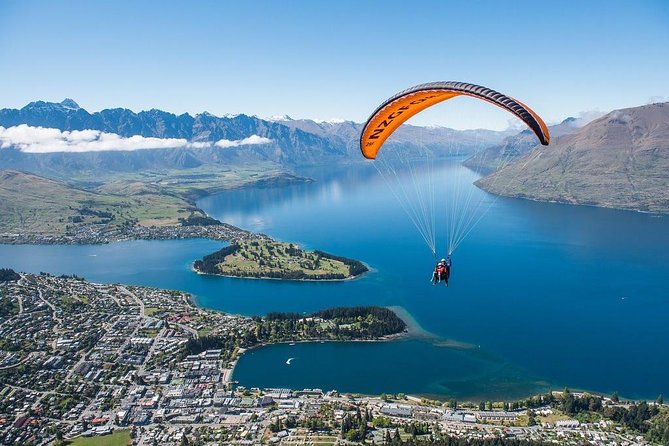 Queenstown Half-Day Canyoning Adventure - Stop 1: Lake Wakatipu and the Queenstown-to-canyon transition