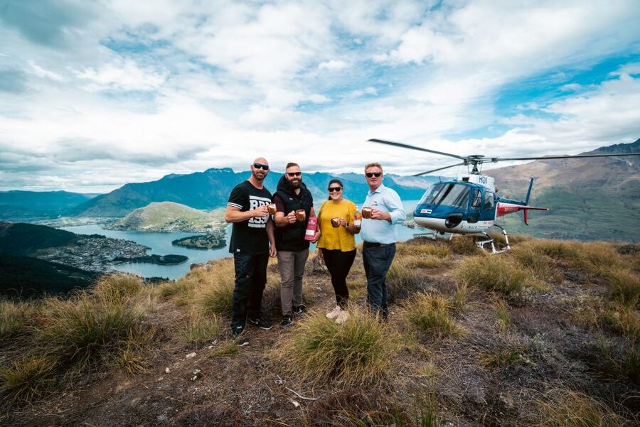 Queenstown: Helicopter Flight and Gin Tasting Tour - Who should book this gin-and-helicopter tour