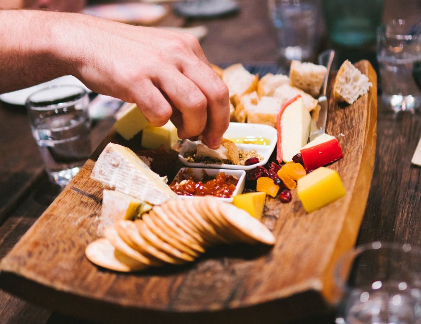 Queenstown: Helicopter Flight and Gin Tasting Tour - Three gin-and-spirit tastings that actually teach
