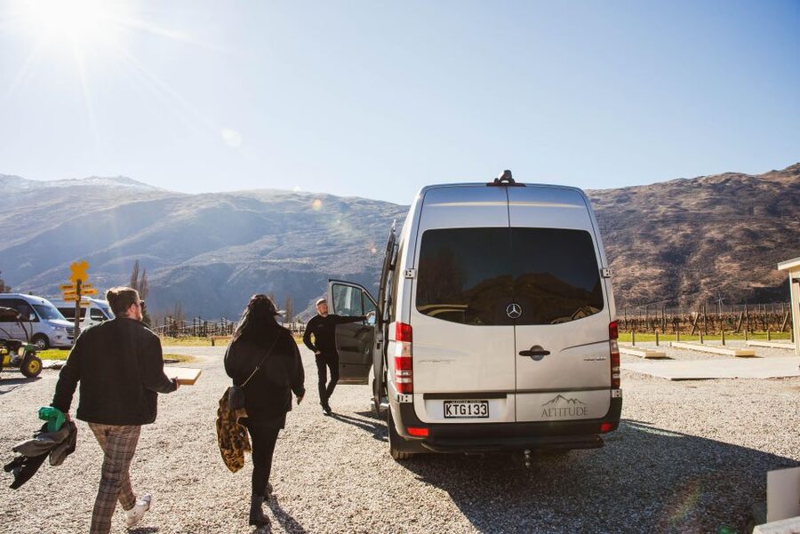 Queenstown: Helicopter & Wine Tasting Tour - Pinot Noir focus and how the day’s tastings add up