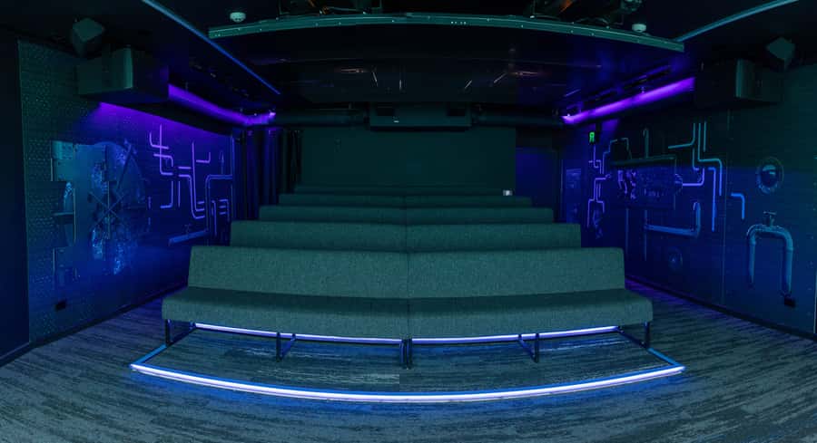 Queenstown: Hidden Underwater Theatre Experience - Price and value for families: why $8 per person works in Queenstown