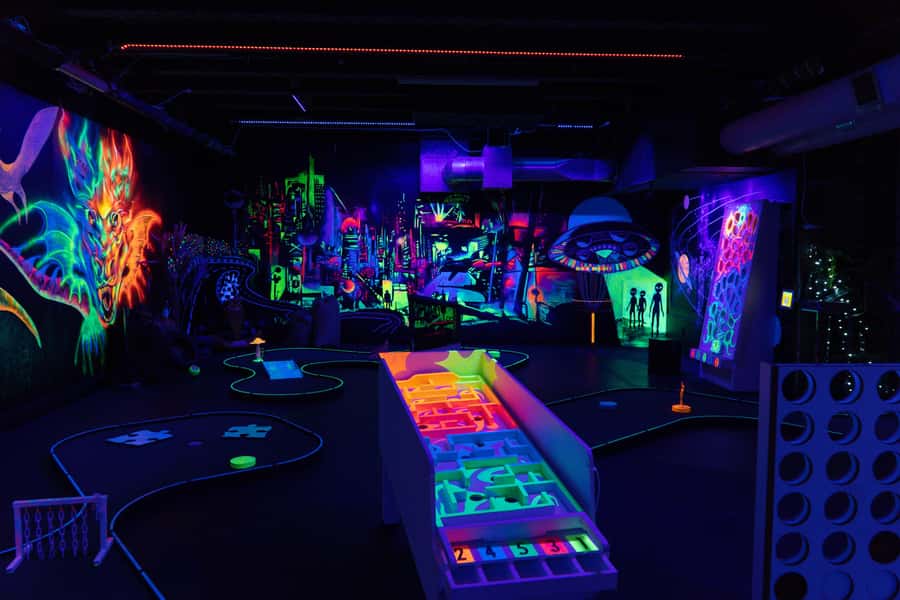 Queenstown: Indoor Putt 'n' Glow Mini Golf - Glow-in-the-Dark Mini Golf in Queenstown, Inside Thrillzone