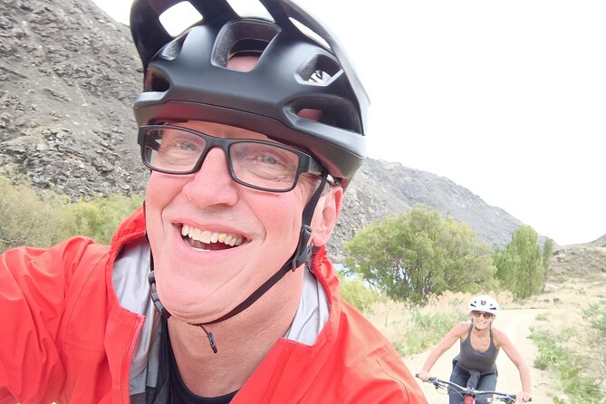 Queenstown Kawarau River Rafting and Jet Boat - The Kawarau gorge story: gold mining, wineries, and Lord of the Rings vibes