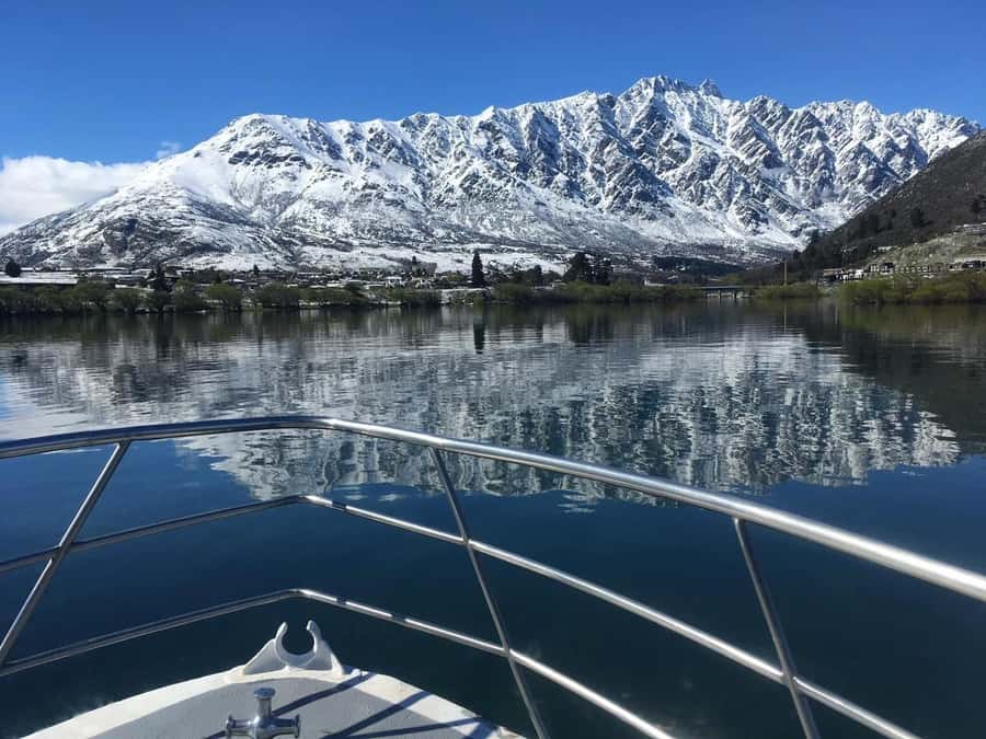 Queenstown: Lake Wakatipu Scenic Cruise - Meet the Crew: Why the Commentary Makes It Feel Personal