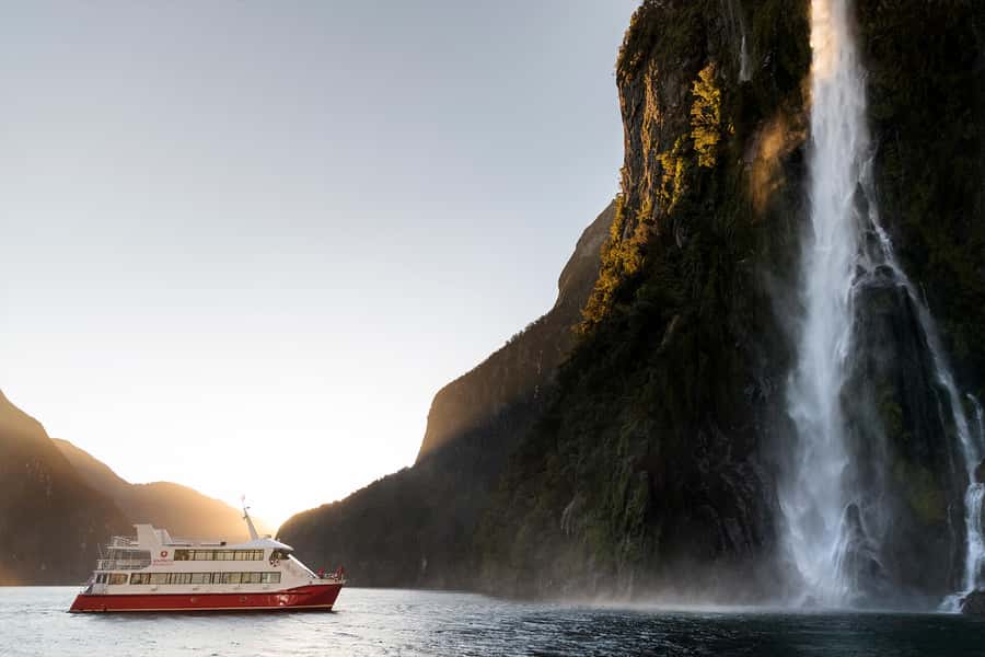 Queenstown: Milford Sound Cruise & Helicopter Alpine Tour - Coach Pickup and the Briefing That Sets the Tone