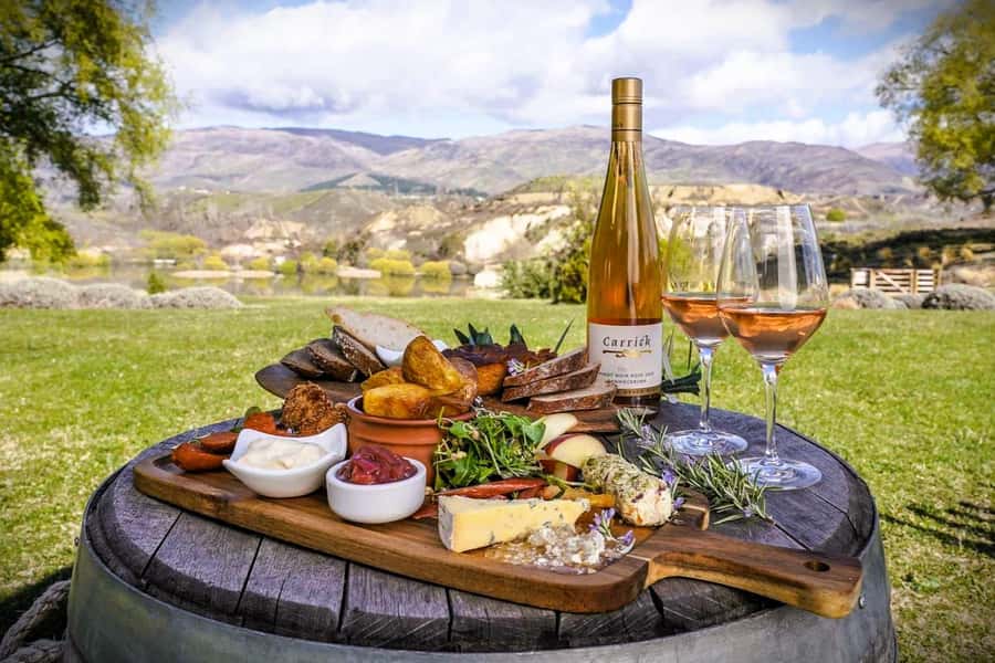 Queenstown: Premium Full-Day Central Otago Wine Tasting Tour - Lunch at Your Own Expense: How to Order Without Stress